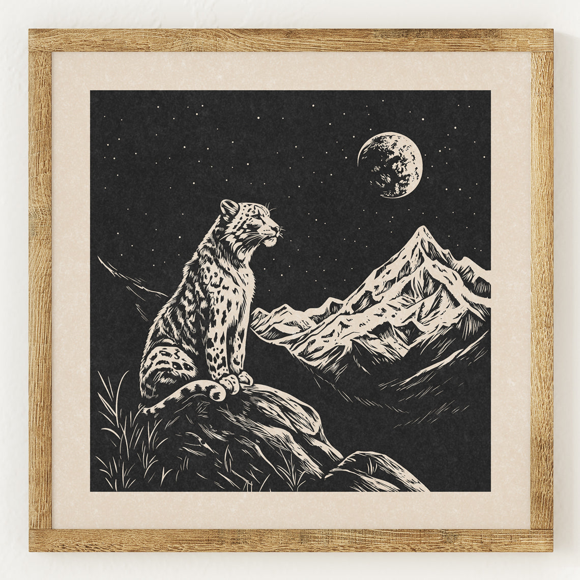 Léopard des neiges solitaire